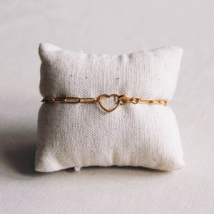 D-Chain bracelet with open heart lock – gold