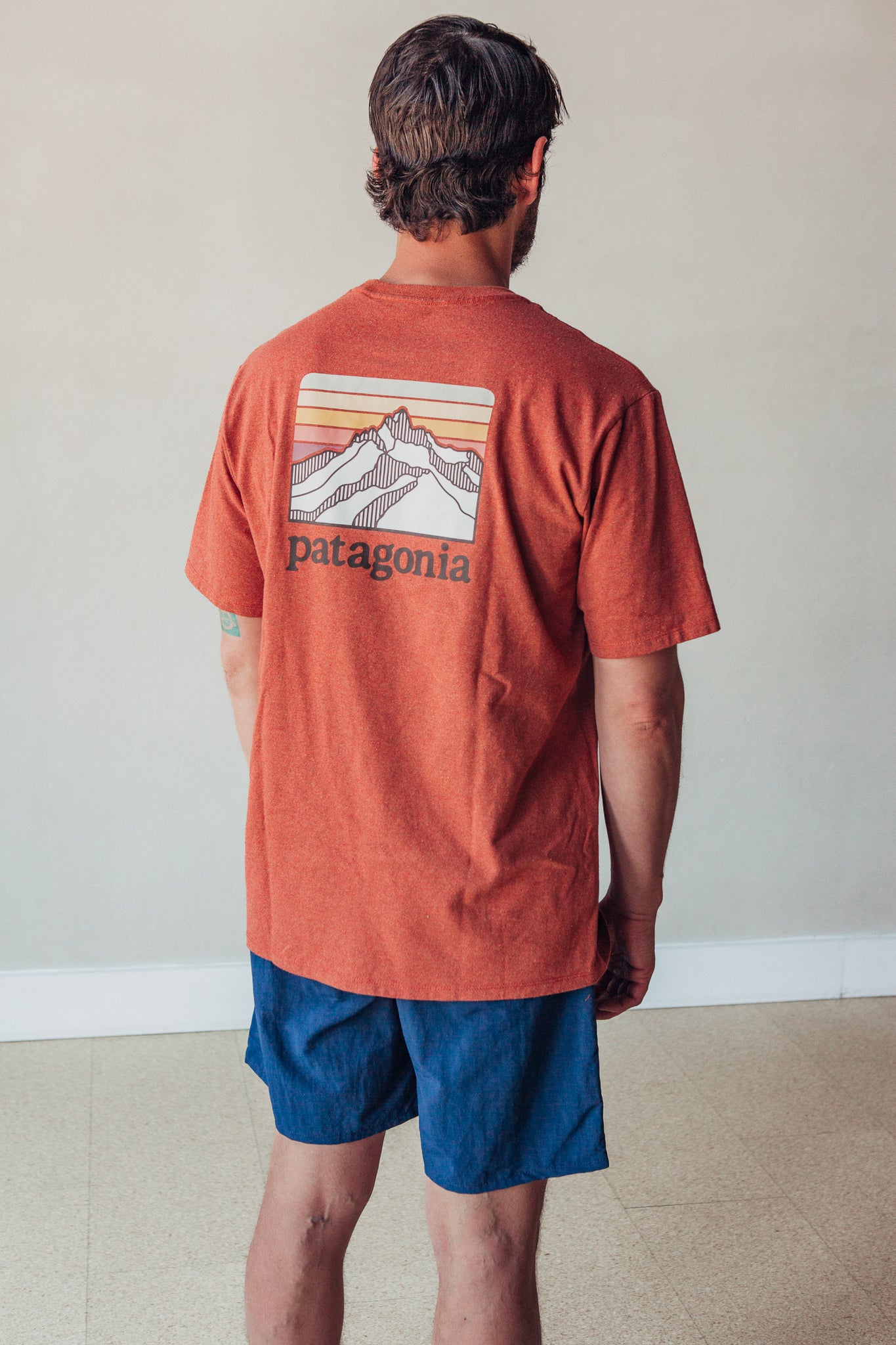 Line Logo Ridge Pocket Responsibili-tee