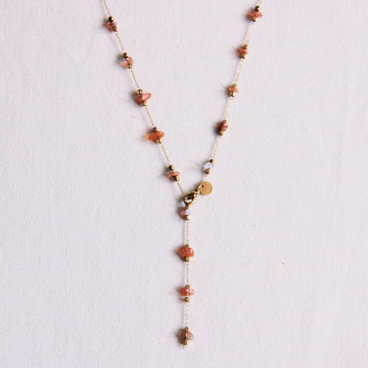 Stainless steel fine chain with natural stones - coral/gold